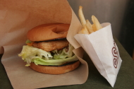 イカ天バーガーセット 550円
