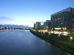 ■ホテル全景(夕方).jpg